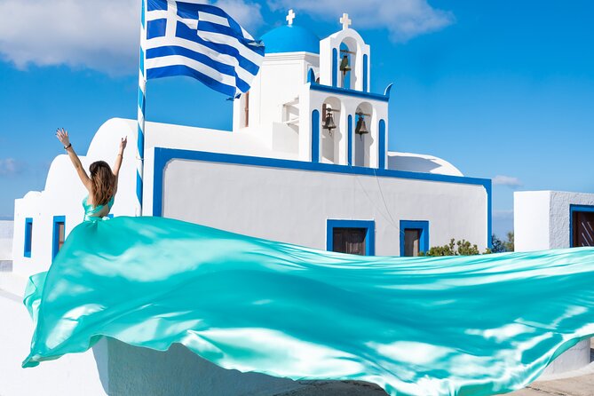 1-Hour Flying Dress Photoshoot, Instagram spots - Firostefani blue domes: the spot that sells the dream