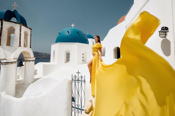 1-Hour Private Santorini Flying Dress Photoshoot - Who This Works for, and Who Might Want a Different Santorini Plan
