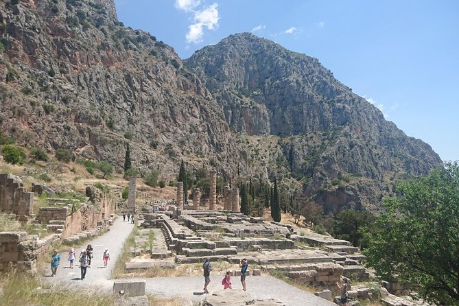 3-Day Trip to Delphi and Meteora from Athens - Day 2: free morning in Delphi, then a long scenic road to Kalambaka