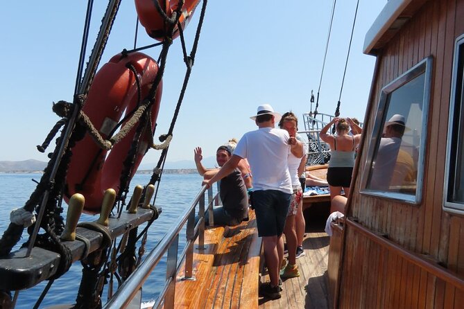 3 Island Cruise Tour in Kos Island with Personalized Audio Guide - On-board comfort: Wi-Fi, restroom, and a boat that keeps the day moving