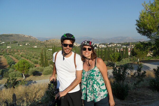 3in1; Cycling, sightseeing, tasting - Optional Beach Time, Depending on Season