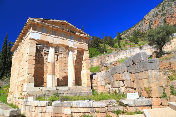 4-Day Greece Highlights Tour: Epidaurus, Mycenae, Olympia, Delphi and Meteora - Your Best Practical Tips: Shoes, Dress Code, and How Much You’ll Walk