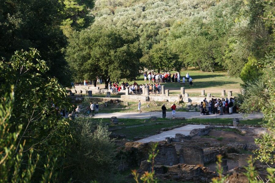 4-Day Tour of Mycenae, Epidaurus, Olympia, Delphi & Meteora - Key highlights to look for