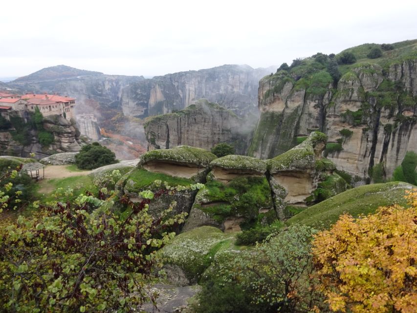 4-Day Tour of Mycenae, Epidaurus, Olympia, Delphi & Meteora - Kalabaka to Meteora: Two Monasteries on UNESCO Rocks