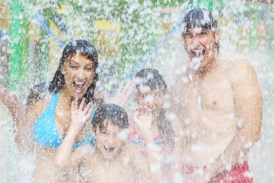 Acqua Plus Water Park Admission with Optional Transfer - Family comfort: the hilltop garden break and the shade strategy
