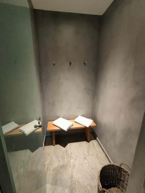 Akrotiri: Aromatherapy Couples Massage - Where Zen Spa is, and what that means for your day in Akrotiri
