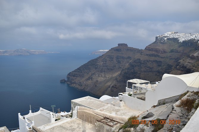 All of Santorini in 6 hours (private) - Stop 4, Castelli of Pyrgos: Cave Houses and a Slower Village Pause