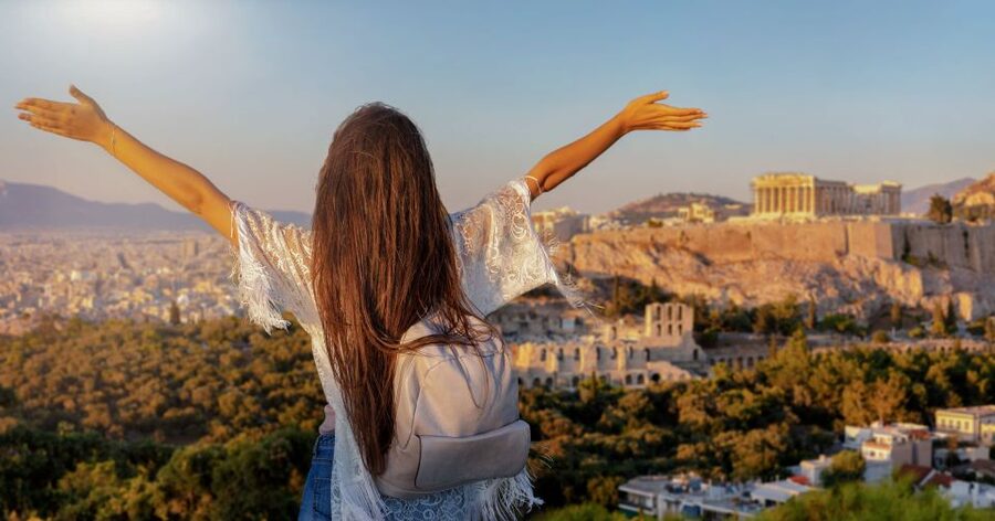 Amazing Athens: Capturing Memories amidst the Acropolis View - Timing and light: why a photographer might wait for the moment