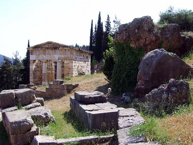 Ancient Delphi Full-Day Tour from Athens - Castalia Spring and the scenic stops that keep the day humane