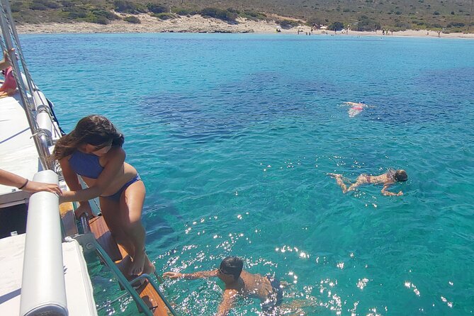 Antiparos & Despotiko Kaiki Cruise — Coves, Swim & BBQ - Group size, the boat feel, and what it means for your comfort