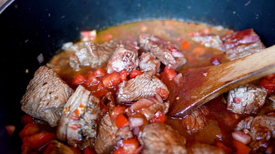 Argassi: Zakynthian Culture & Greek Cooking Class with Lunch - Picking the day: Tuesday Greek classics, Friday Stiffado start, Saturday vegetarian Zakynthian comfort