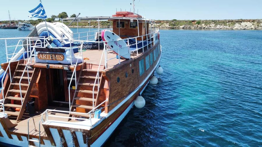 Argostoli: Full-Day Boat Cruise with Lunch - White Rocks: Turquoise Water and the Kind of Seclusion You Can Only Get by Boat