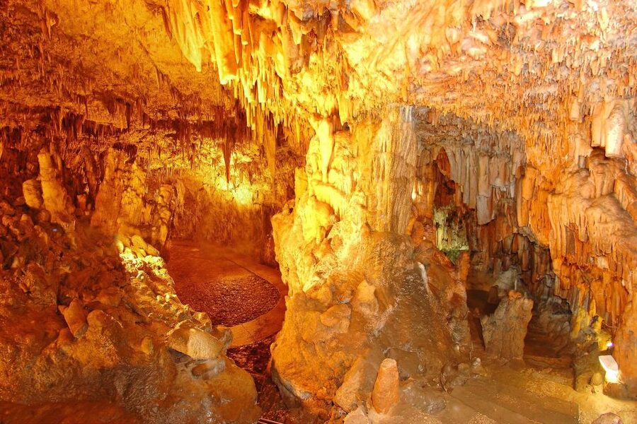 Argostoli: Melissani & Drogarati Cave Tour with Wine Tasting - Key things that make this tour worth your time