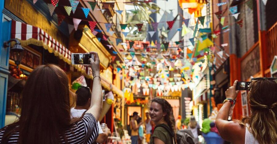 Athens: 2.5-Hour Private City Tour Off the Beaten Track - How the 2.5-hour private format changes everything