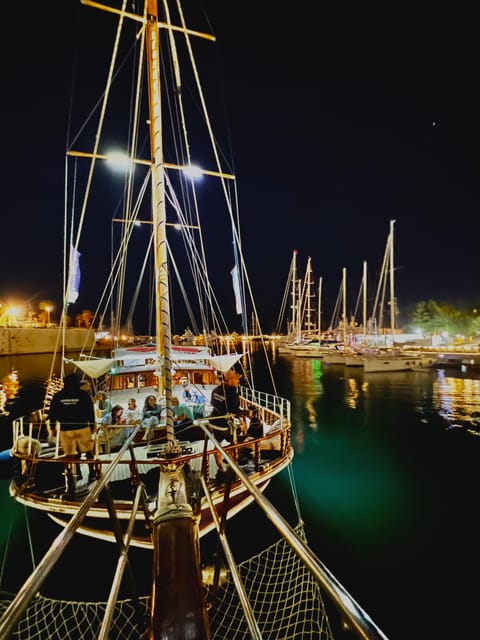 Athens: 3-Hour Sunset Cruise with Swim Stop, Snacks & Drinks - Sailing the Athens Riviera at sunset, what the route is really good for