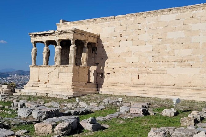 Athens: Acropolis, Parthenon Guided Walking Tour - How earphones help when the crowds get noisy