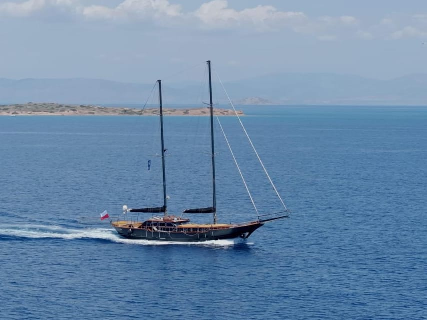 Athens: Agistri, Metopi & Aegina Cruise with Meals & Drinks - Crew Service and Group Vibe: The Part That Keeps Showing Up