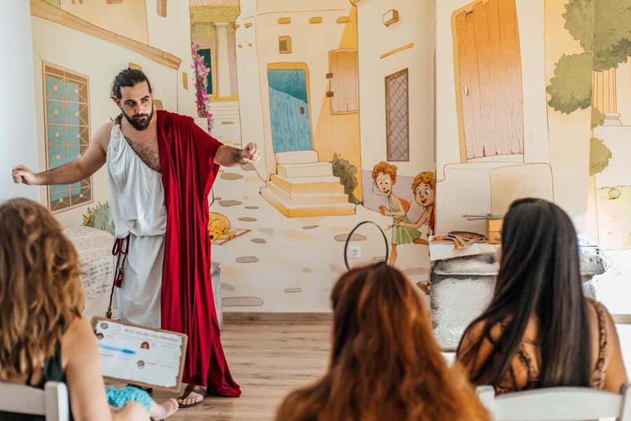 Athens: Ancient Greek Murder Mystery Experience - The first minutes: investigator Nicarchos and your “case file”
