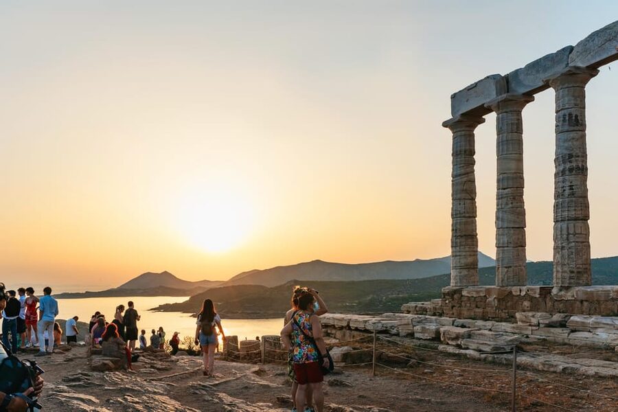 Athens: Cape Sounion & Poseidon Temple Sunset Half-Day Trip - Cape Sounion free time: how to use your time for sea views