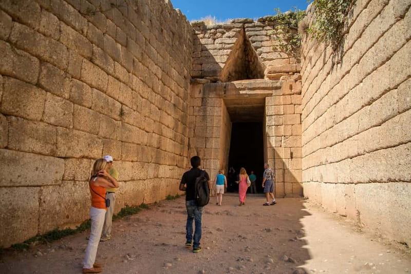 Athens: Corinth Canal, Mycenae and Nafplio Day Tour - Corinth Canal Photo Stop: A Narrow Cut with Big Engineering Energy