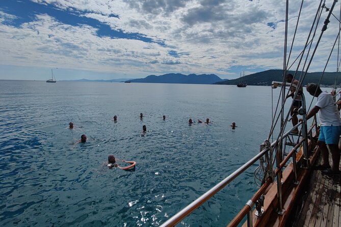 Athens cruise: Agistri, Moni/Metopi, Aegina with lunch & drinks - Moni or Metopi Swim Stop: The Best Part of the Day Gets the Most Care