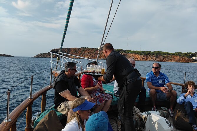 Athens cruise: Agistri, Moni/Metopi, Aegina with lunch & drinks - Should You Book This Athens Cruise to Agistri, Moni, and Aegina?