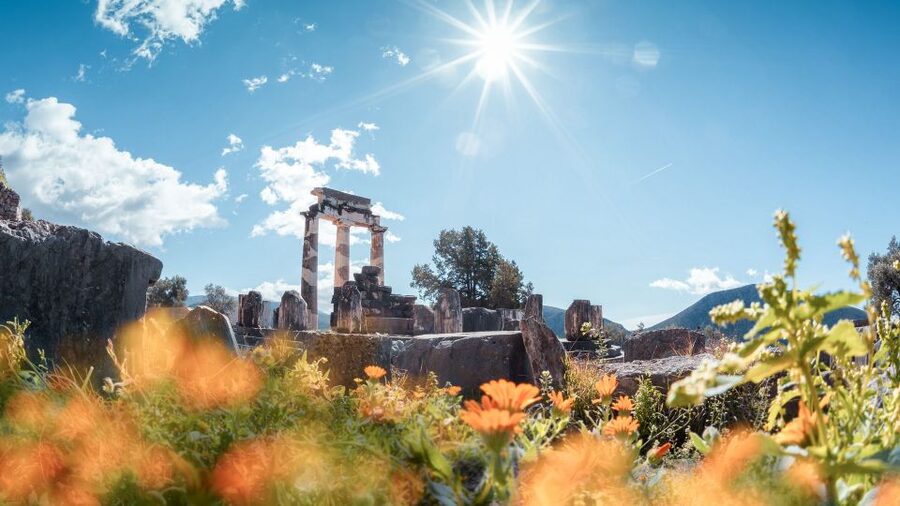 Athens: Delphi, Corycian Cave, and 300 Battlefield Day Trip - Key highlights to look for