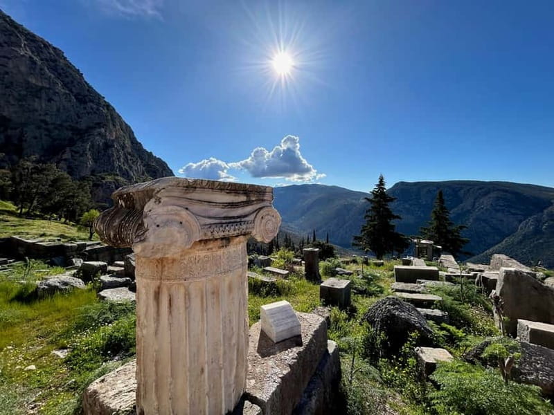 Athens: Delphi Day Tour with Museum & Arachova Village Visit - What the day feels like in real time (timing, breaks, bus comfort)