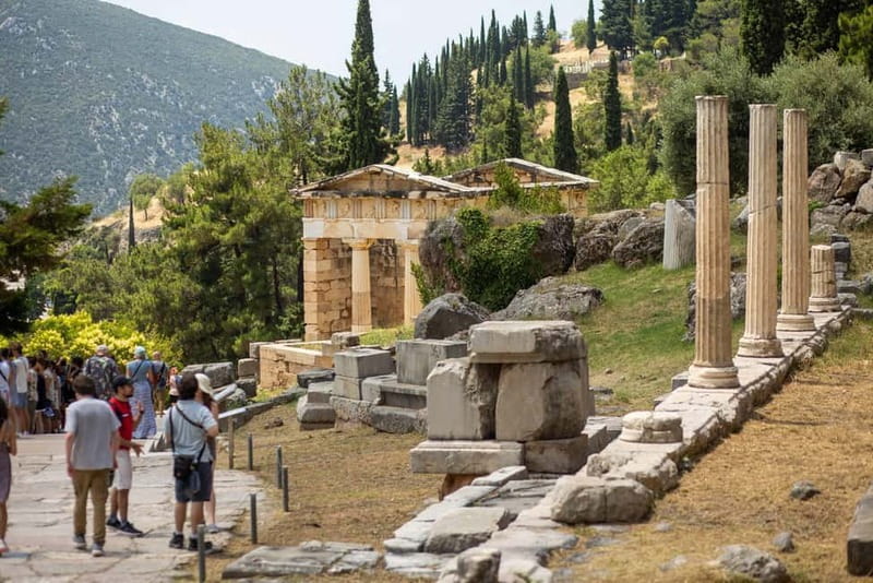 Athens: Delphi Day Tour with Museum & Arachova Village Visit - Who this tour fits best, and who should skip it