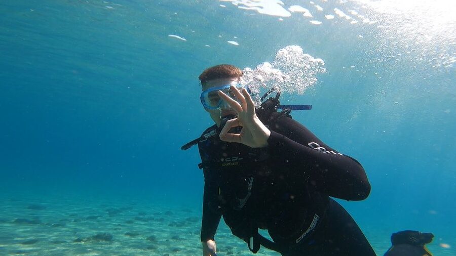 Athens East Coast: Discover Scuba Diving in Nea Makri - Nea Makri and Schinias Bay: Why This Spot Works for Beginners