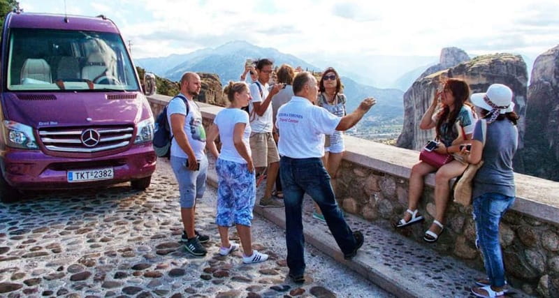 Athens: Guided Tour to Meteora Monasteries & Hermit Caves - The 4-hour Panoramic Meteora portion: the photo stops that actually help