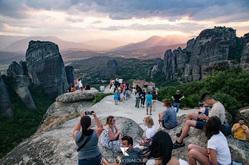 Athens: Guided Tour to Meteora Monasteries & Hermit Caves - Dress rules, steps, and the tiny logistics that can make or break your day