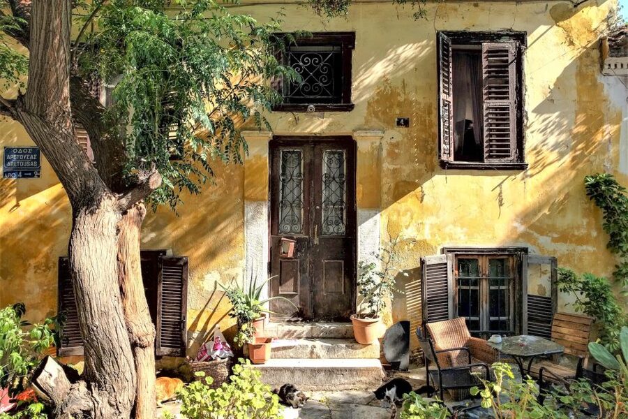 Athens Instagram Tour: The Most Scenic Spots - Local Escort Style: Stories That Stick, Photo Help That Saves Time