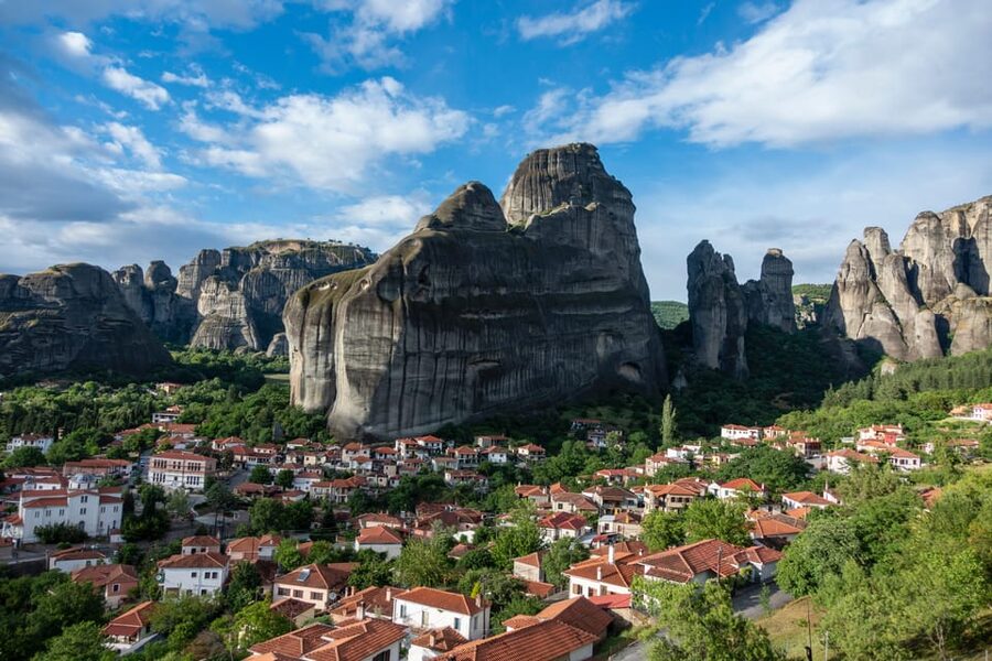 Athens: Meteora Day Trip with Audio Guide and Lunch Option - Choosing your pickup spot in Athens (and beating stress)