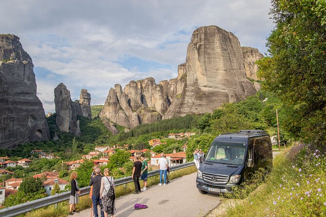 Athens: Meteora Monasteries, Caves & Coastal Stopovers with Lunch - Hermit caves of Badovas and seeing all the monastery rocks