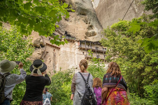 Athens: Meteora Monasteries, Caves & Coastal Stopovers with Lunch - Price and value: why $88 can work for Meteora