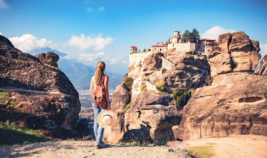 Athens: Meteora Tour with Local Guide and Greek Lunch - Departing Athens at 07:45: Stathmos Larisis, a Comfortable Bus, and Road-Time You Can Use