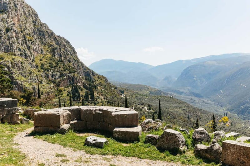 Athens: Mythology of Delphi, Museum and Arachova Guided Tour - Carbon-neutral touring: what it means for your day trip