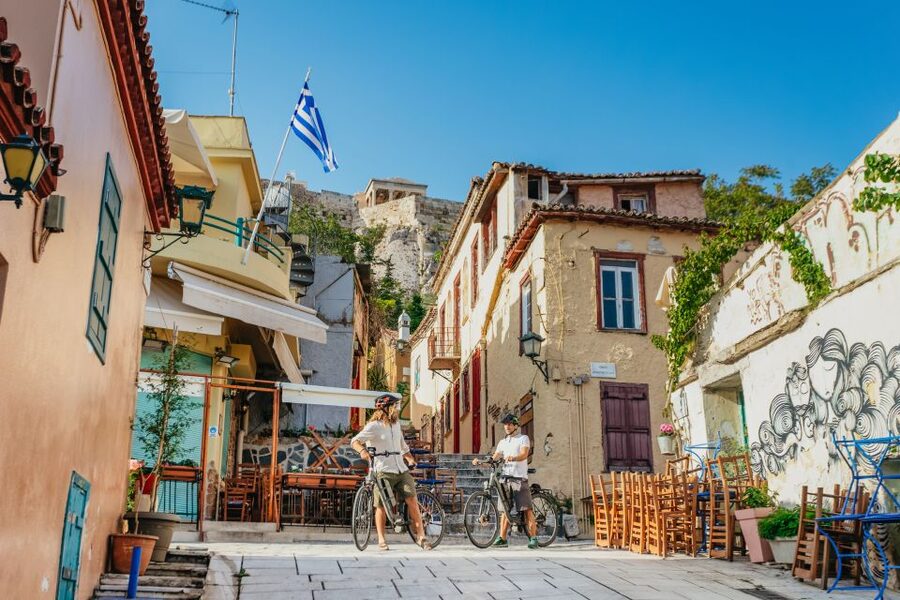 Athens: Old Town Highlights Guided E-Bike Tour - Presidential Palace to Temple of Olympian Zeus: finish where the photos work