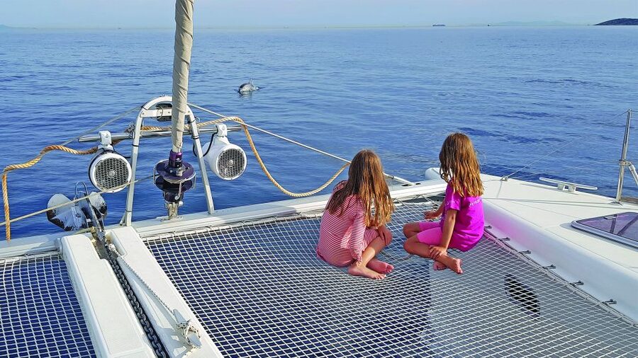 Athens: Riviera Catamaran Cruise with Meal and Drinks - What you’ll see between Alimos Marina, Voula, and Vouliagmeni