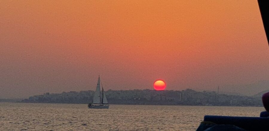 Athens: Riviera Catamaran Tour with Fresh Meal and Drinks - Quick Reality Check: When Weather Changes the Day
