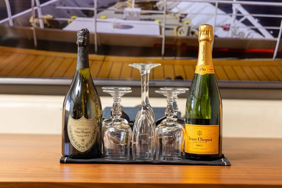 Athens: Saronic Islands Cruise with VIP Area Seating & Lunch - Who This Cruise Suits Best, and Who Should Rethink It