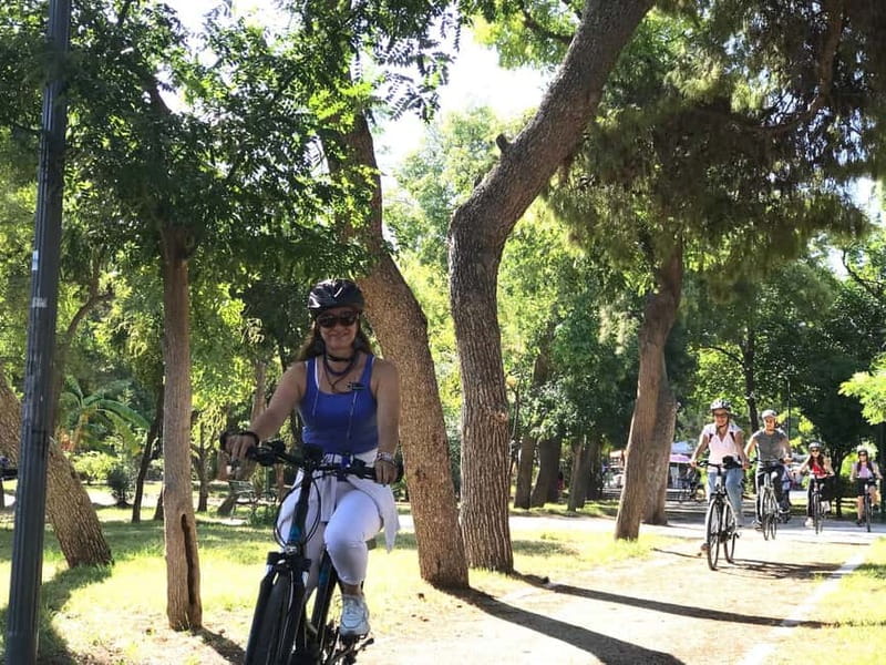Athens: Small-Group E-Bike Tour of Historic Highlights - Psiri and the Koulouri break: fuel with a local flavor