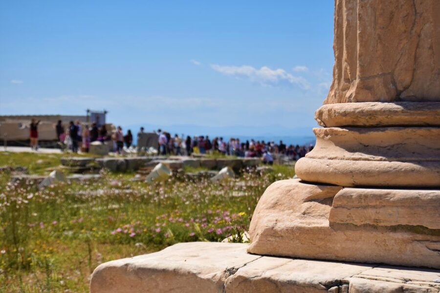 Athens: The Acropolis Guided Walking Tour in German - The main temples, in the order that keeps the story coherent