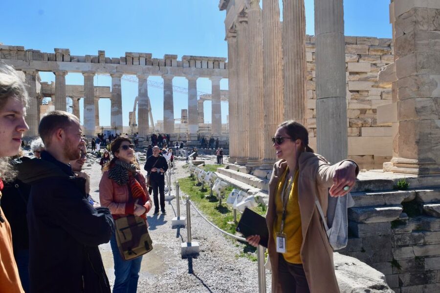 Athens: The Acropolis Guided Walking Tour in German - Practical tips: what to wear and what to leave at home