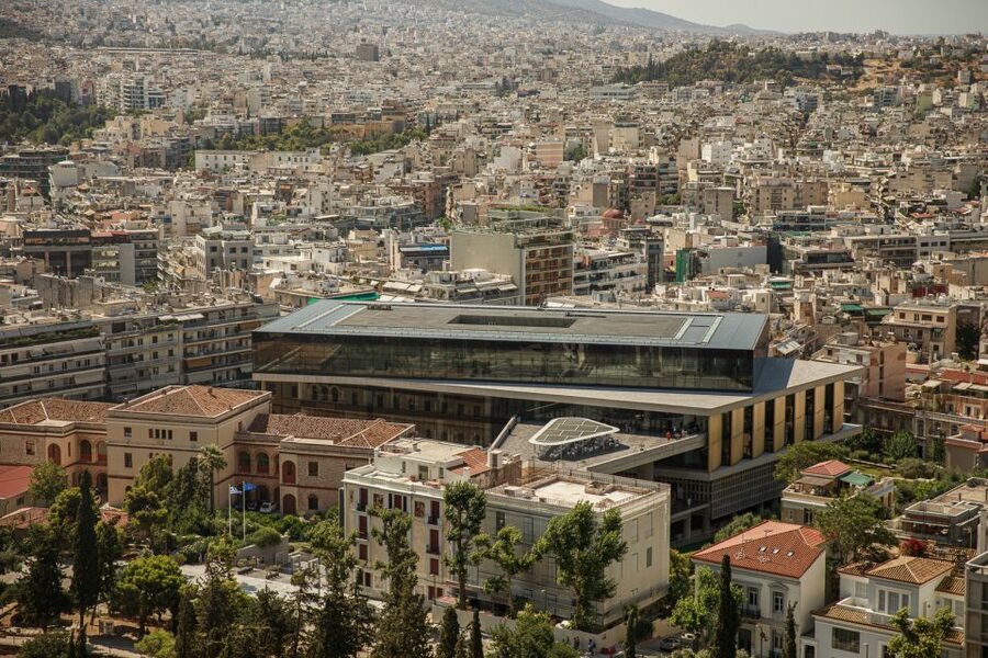 Athens: The Acropolis Museum Guided Tour - Skip the ticket line, then let a local guide do the sorting