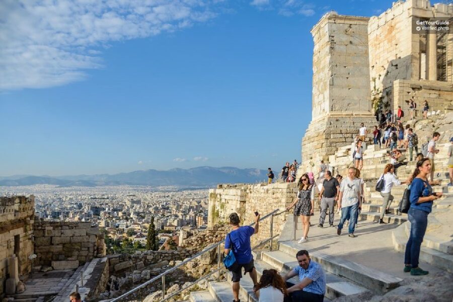 Athens: The Acropolis Walking Group Tour with a French Guide - Sculptures, theaters, and temples: the story behind the stones