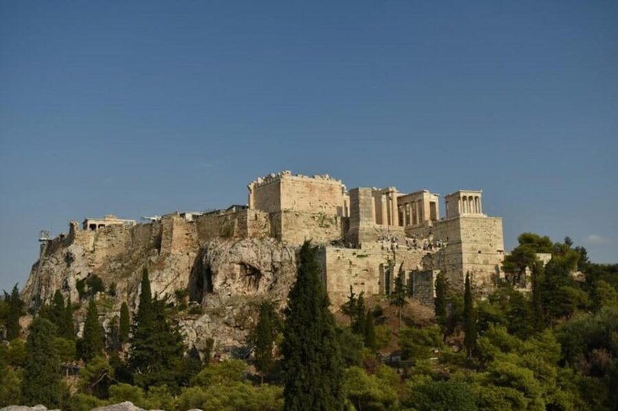 Athens: the Great Greek Philosophers Guided Tour in Spanish - Who should book this tour, and who may want a different style