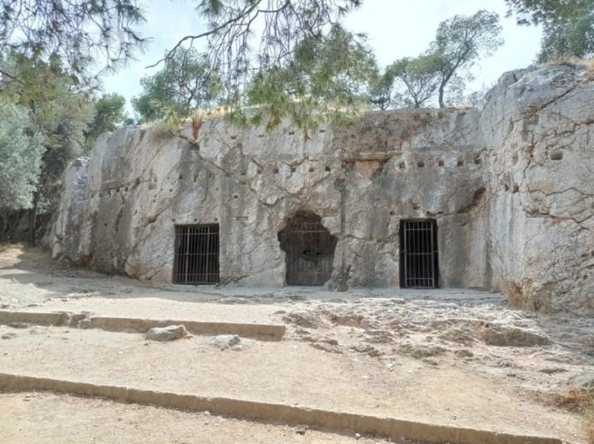 Athens: the Great Greek Philosophers Guided Tour in Spanish - From the Greek Agora toward Pnyx: where ideas became public life