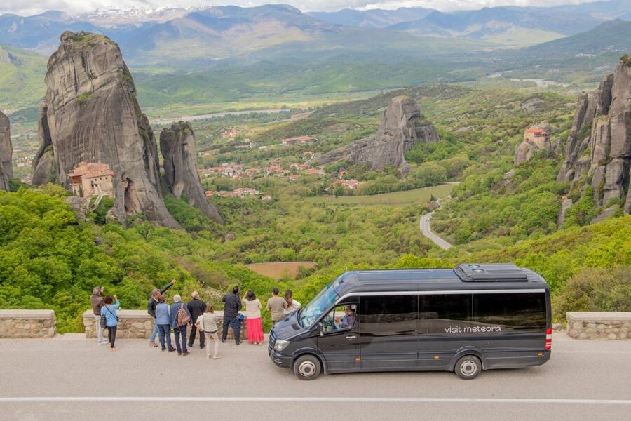 Athens to Meteora: Monasteries & Hidden Caves Bus Tour - Photo stops and panoramic viewpoints: where the day really pays off